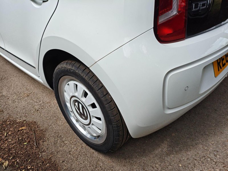 VOLKSWAGEN UP
