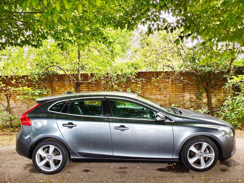 VOLVO V40 1.6 T4 SE Lux Nav Powershift Euro 5 (s/s) 5dr