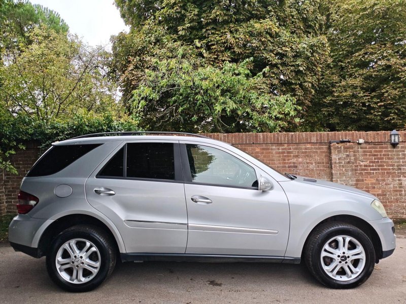 MERCEDES-BENZ M CLASS 3.0 ML320 CDI SE 7G-Tronic 5dr
